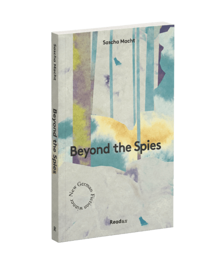 Cover Macht Beyond the Spies